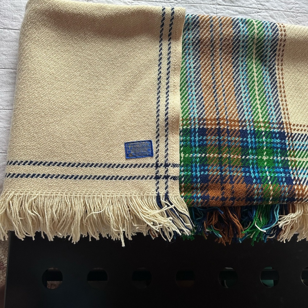 VintagePendleton Cream and Navy Wool Blanket
